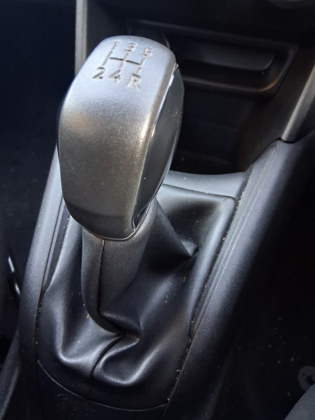 2014 PEUGEOT 208 MANUAL GEAR STICK GEAR SHIFTER GEAR LEVER