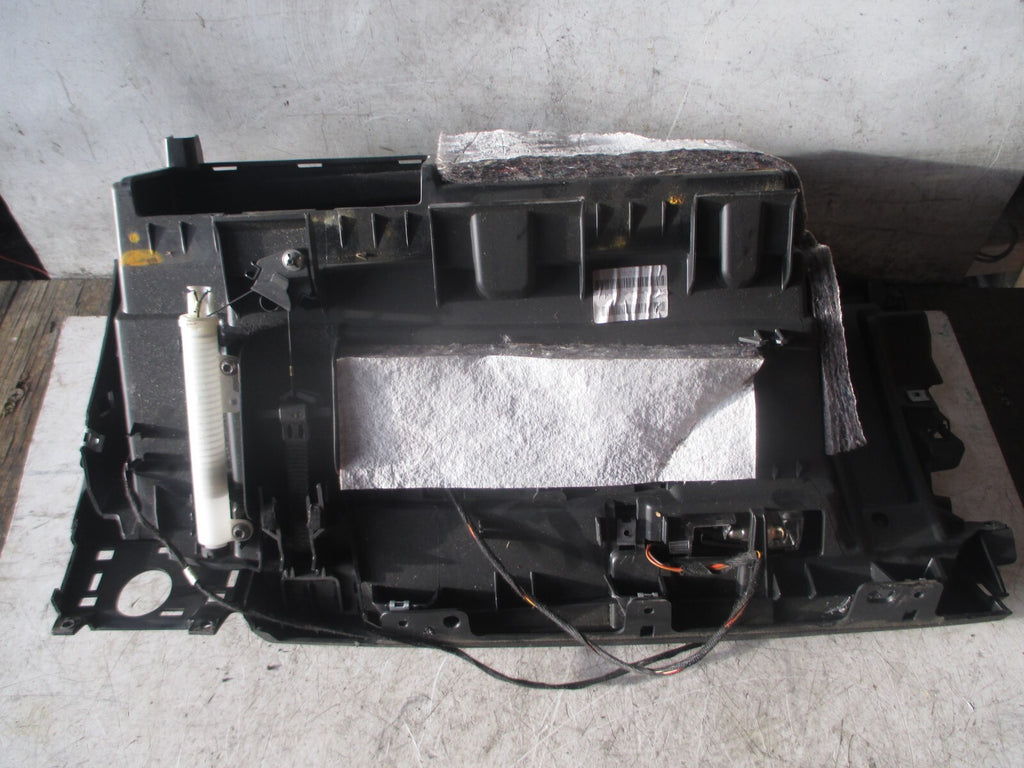 2006 BMW 1 SERIES E87 GLOVE BOX UNIT 7124559