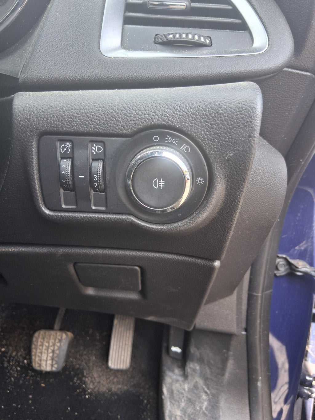 2013 VAUXHALL ASTRA J ESTATE HEADLIGHT ADJUSTER CONTROL SWITCH