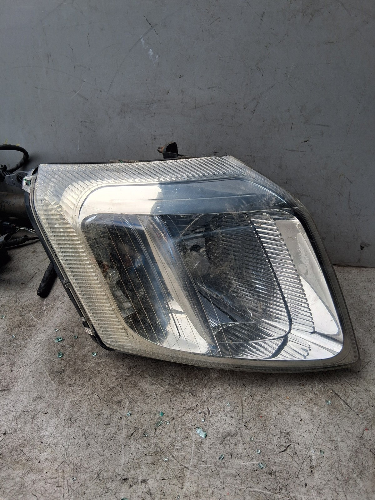 2008 CITROEN C2 FRONT HEADLIGHT HEADLAMP 9680128480