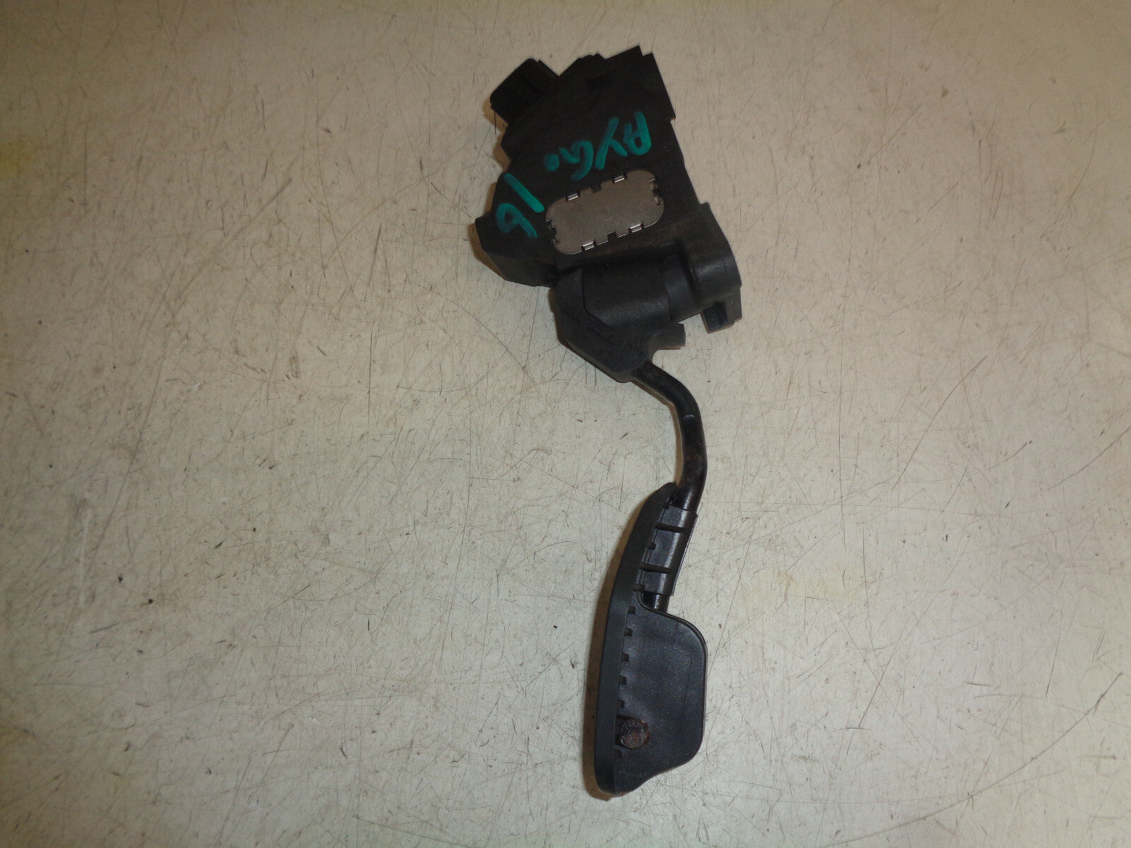 TOYOTA AYGO MK2 2016 CITROEN C1 ACCELERATOR THROTTLE PEDAL 781100H060