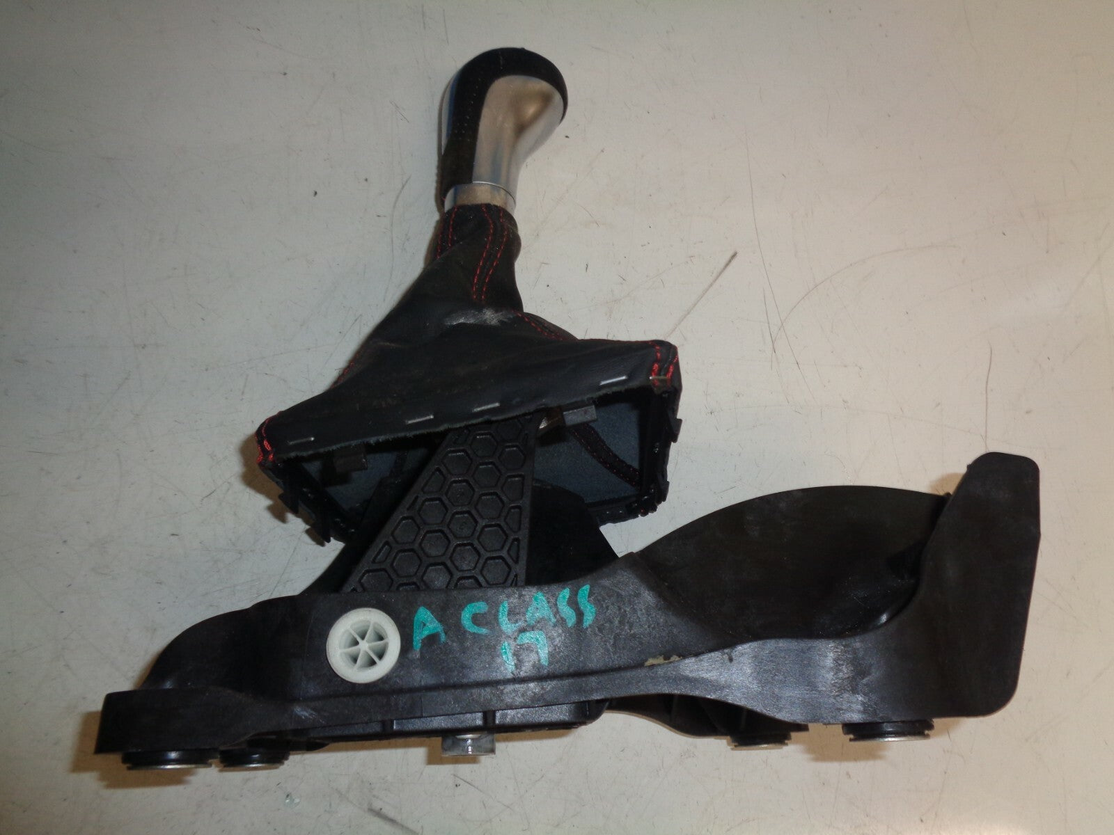 MERCEDES BENZ 2017 A CLASS W176 6 SPEED MANUAL GEAR SELECTOR SHIFTER A1763602600
