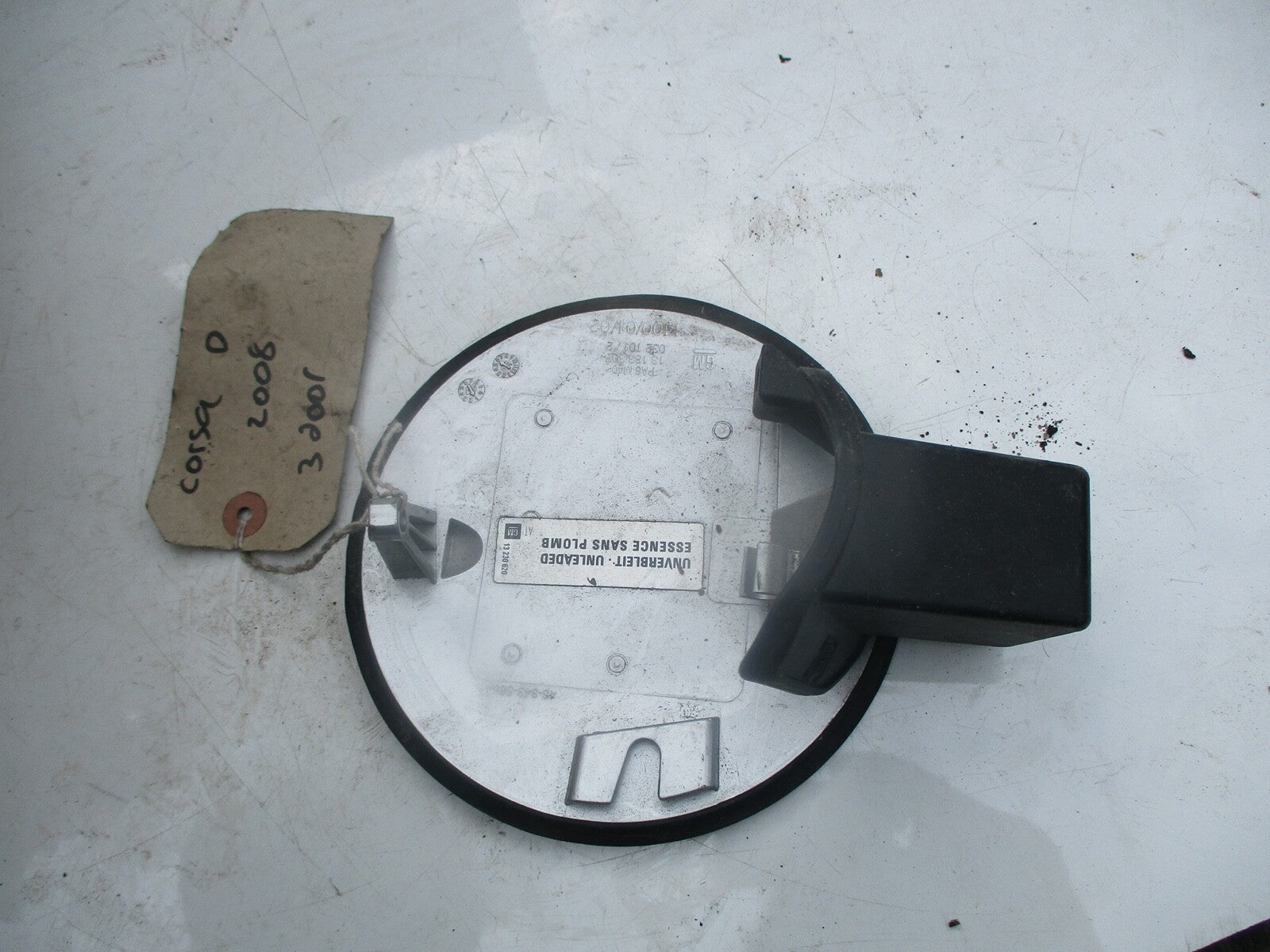 VAUXHALL CORSA D 3 DOOR FUEL CAP SILVER 46 843 5664