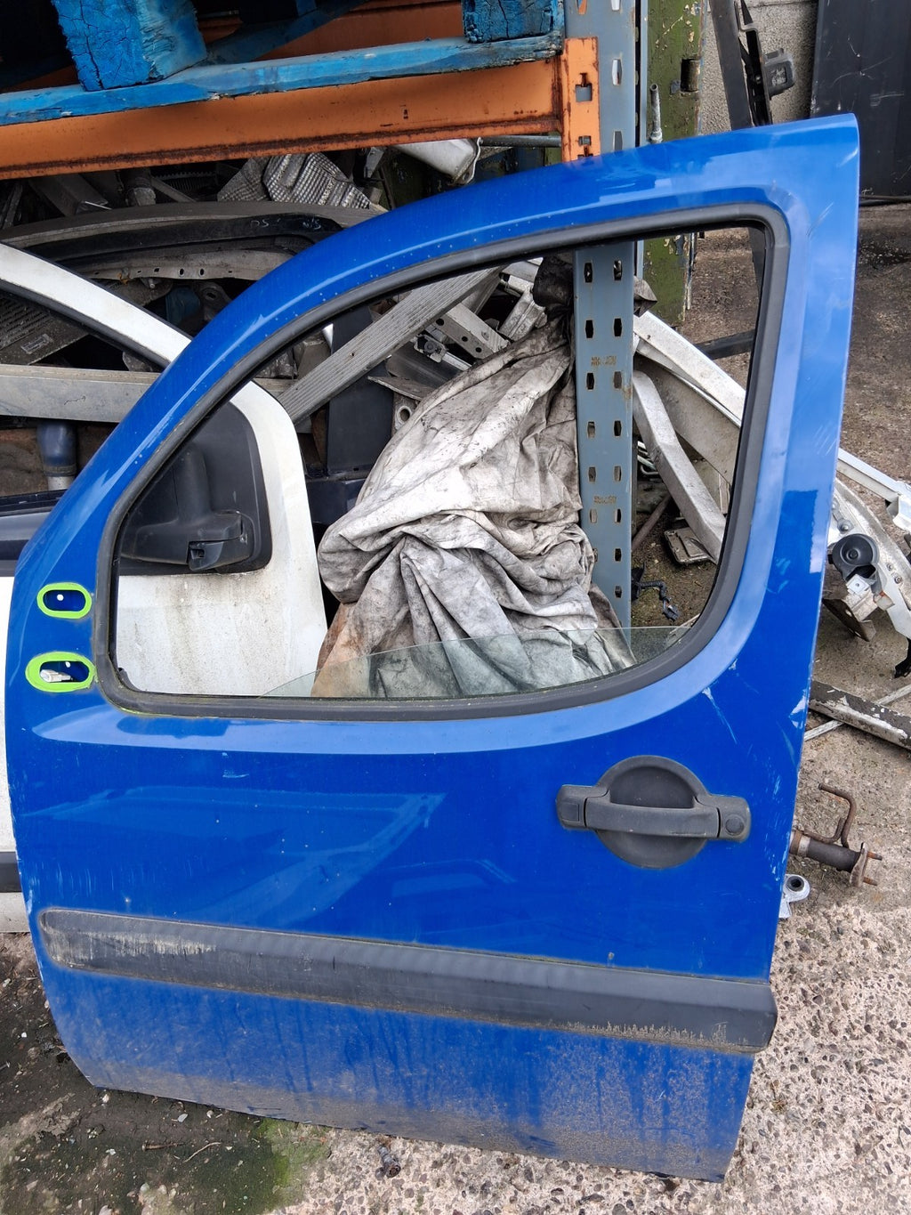 2010 FIAT DOBLO MK1 NSF PASSENGERR SIDE FRONT LEFT COMPLETE DOOR BLUE