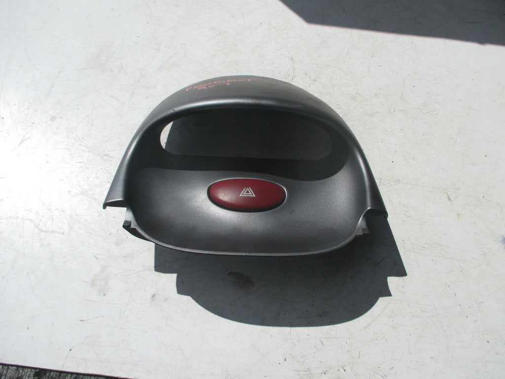 PEUGEOT 206 TOP DASHBOARD HAZARD SWITCH PLASTIC TRIM SURROUND PANEL 96430006YA