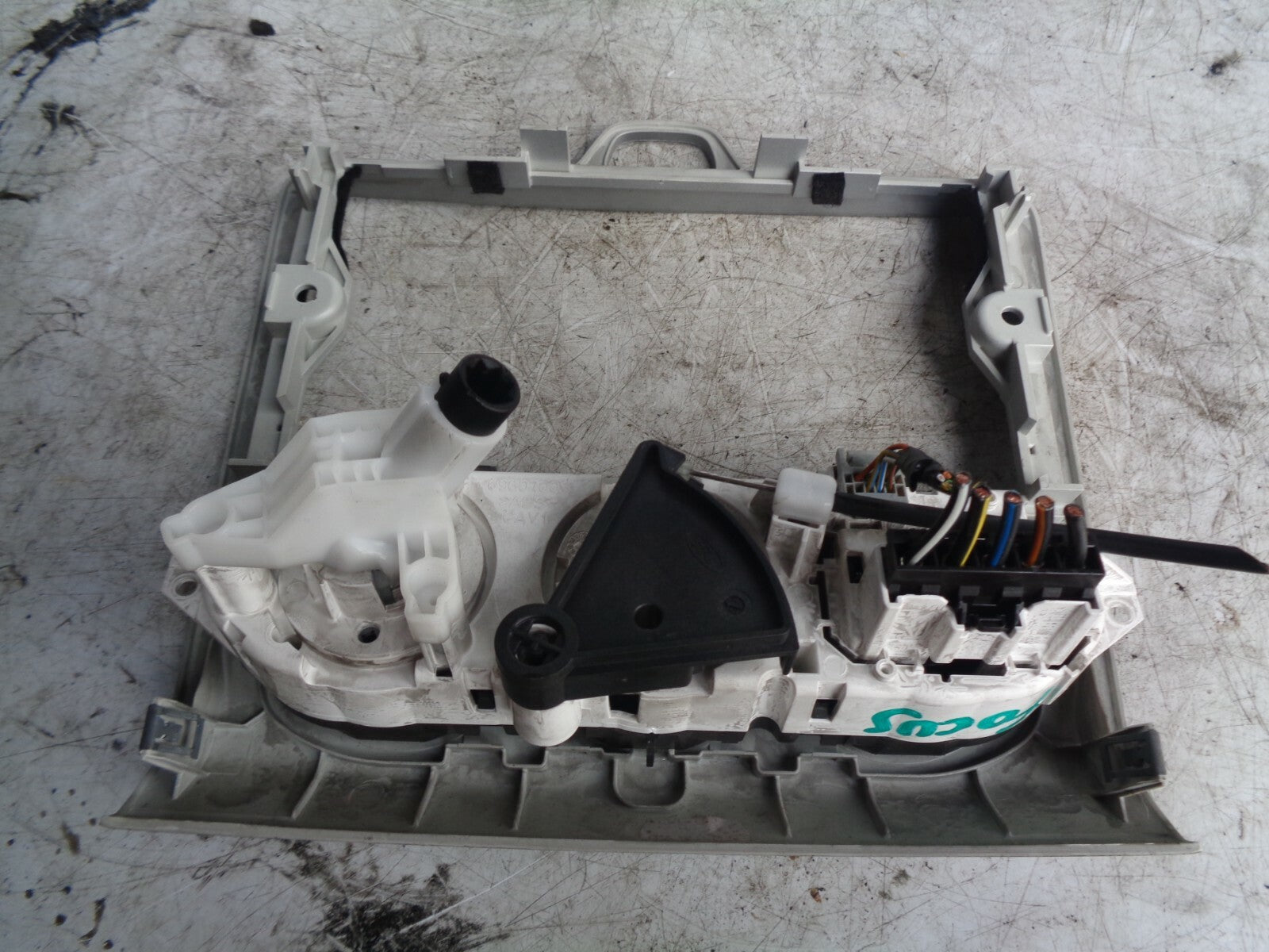 FORD FOCUS 2006 AIR CONDITIONER CLIMATE HEATER CONTROL UNIT 69607003