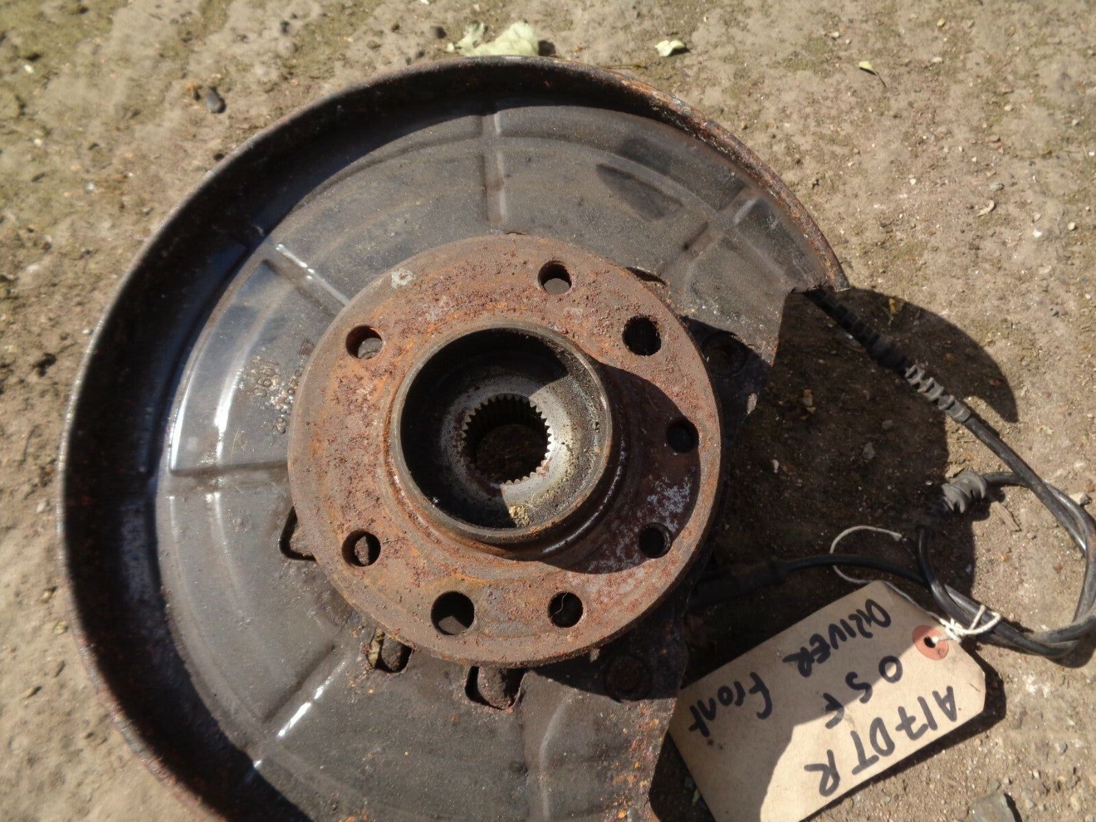 VAUXHALL ASTRA H ESTATE 2009 1.7 DIESEL OSF DRIVER SIDE FRONT WHEEL HUB BEARING