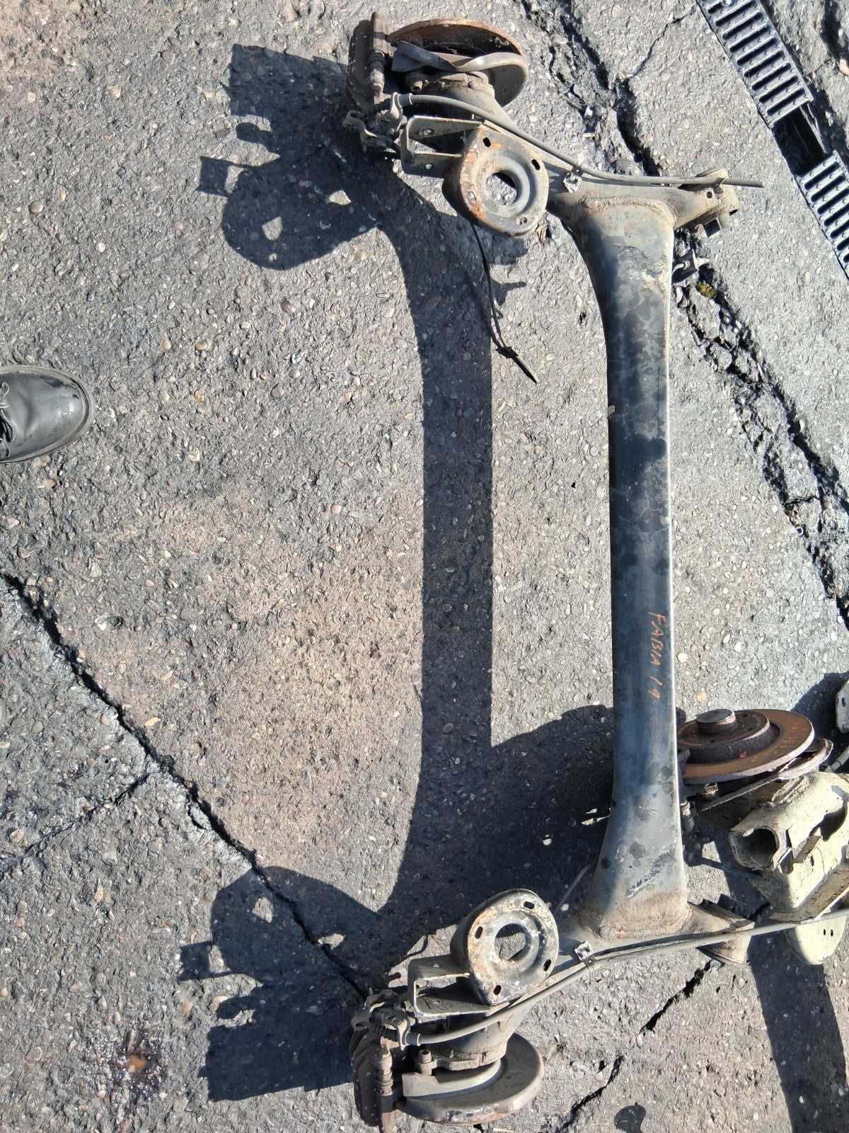 2019 SKODA FABIA MK3 NJ HATCHBACK COMPLETE REAR AXLE HUB DISC TYPE