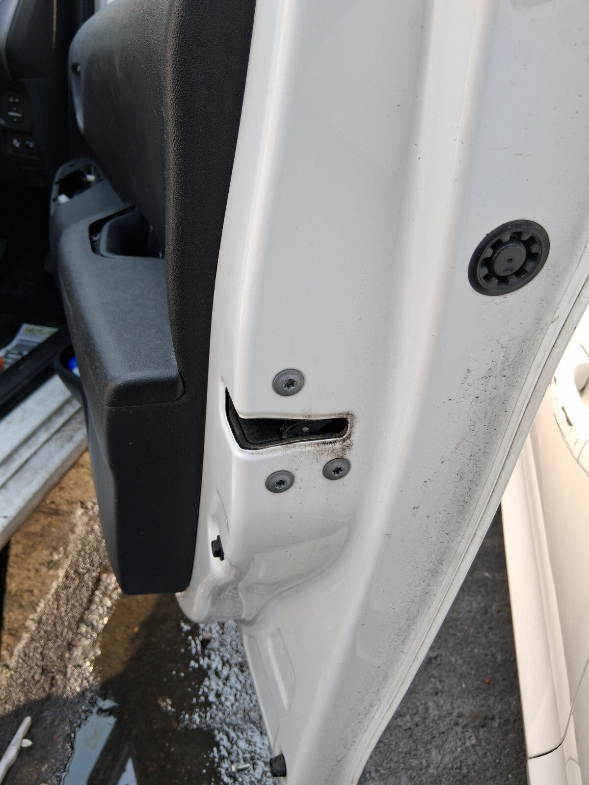 TOYOTA AYGO 2020 MK2 OSF DRIVER SIDE FRONT DOOR LOCK MECHANISM