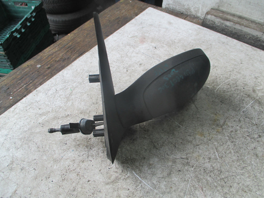 PEUGEOT 306 2003 NSF PASSENGER SIDE FRONT MANUAL WING MIRROR