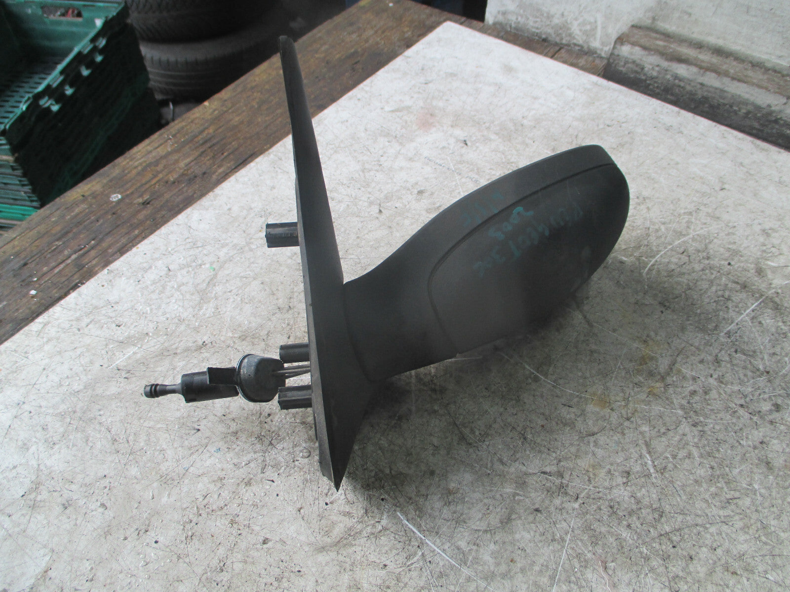 PEUGEOT 306 2003 NSF PASSENGER SIDE FRONT MANUAL WING MIRROR