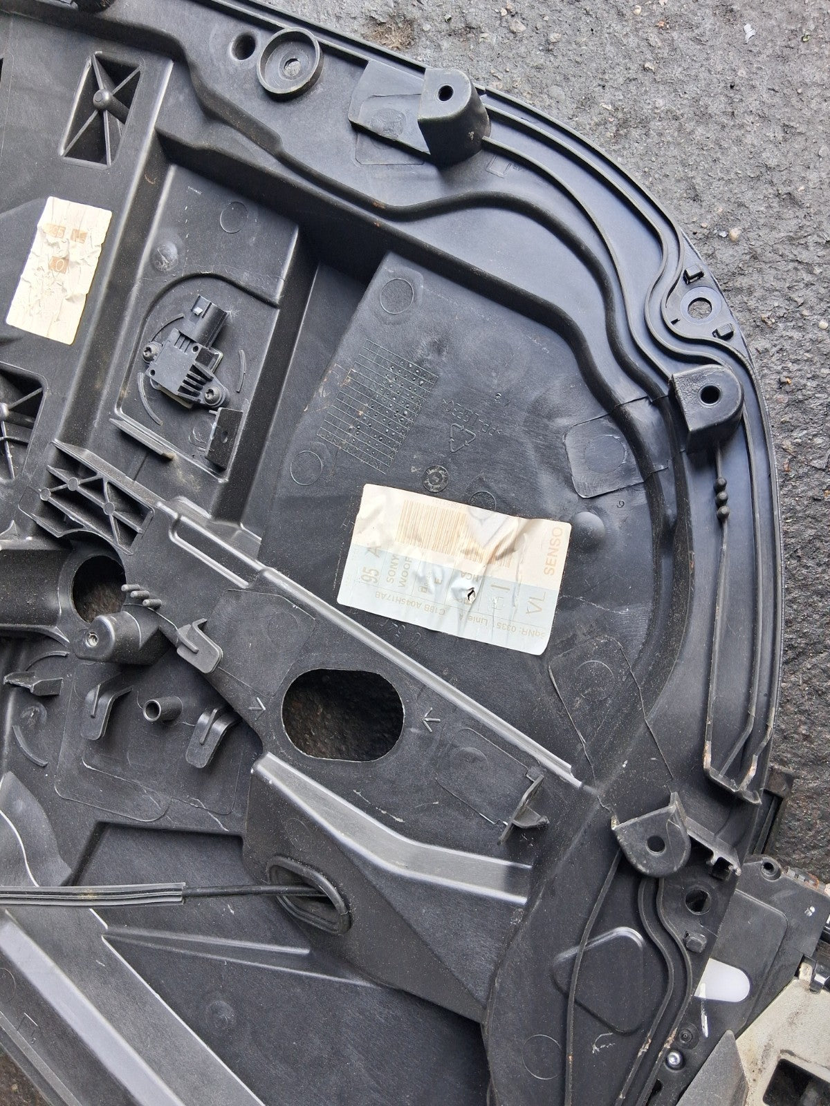 2014 FORD FIESTA MK7 NSF PASSENGER SIDE FRONT LEFT DOOR LOCK MOTOR REGULATOR