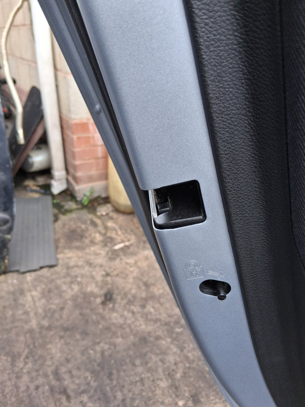 2019 VAUXHALL ASTRA K NSR PASSENGER SIDE REAR LEFT DOOR LOCK MECHANISM