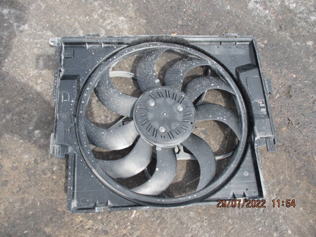 BMW 3 SERIES F30 2017 RADIATOR COOLING FAN 8641947