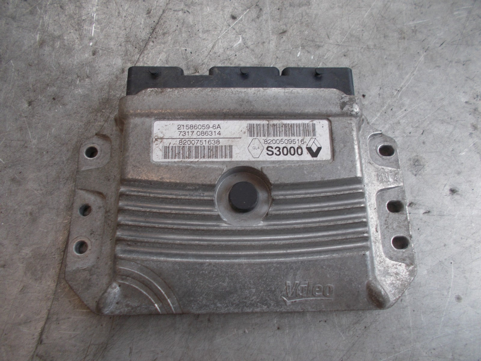 RENAULT MEGANE MK2 SCENIC MK2 1.6 (K4M812) ENGINE CONTROL UNIT ECU 8200509516