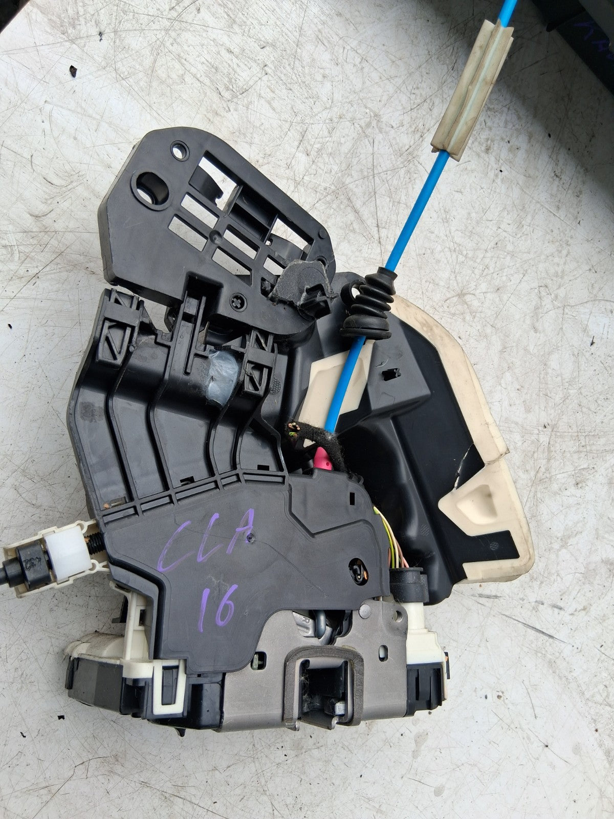 2016 MERCEDES BENZ CLA C117 OSR DRIVER SIDE REAR LOCK MECHANISM A0997306000