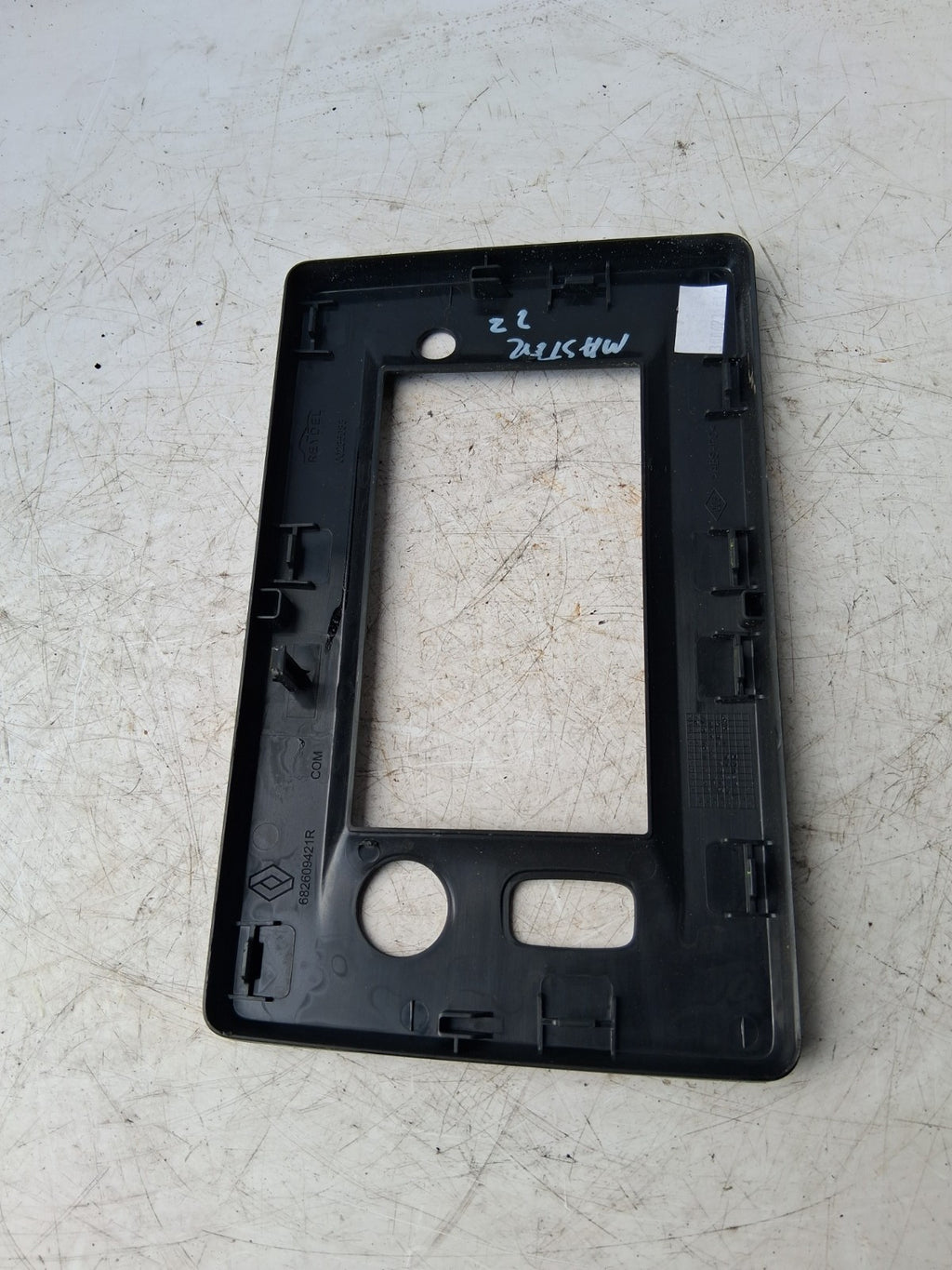 2023 RENAULT MASTER MK3 STEREO FACE PLATE SURROUND BLACK PLASTIC TRIM 682609421R