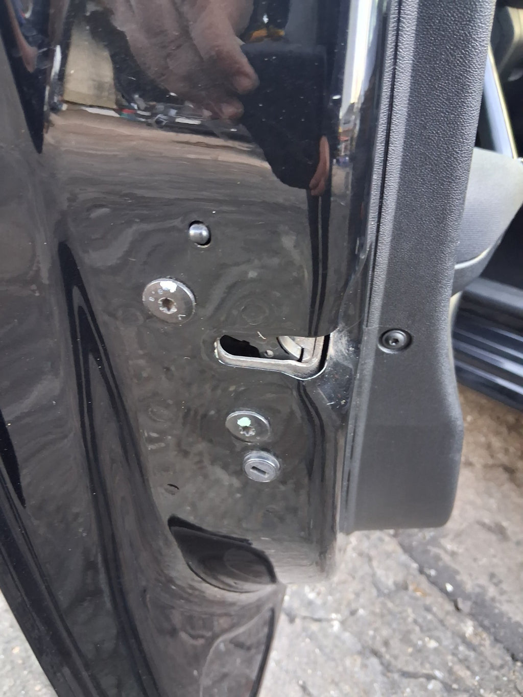 2014 PEUGEOT 208 NSF PASSENGER SIDE FRONT LEFT DOOR LOCK MECHANISM