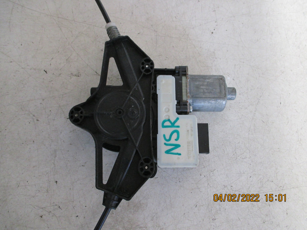 SKODA OCTAVIA 2019 NSR PASSENGER SIDE REAR WINDOW REGULATOR MOTOR 5E0839461 BENT