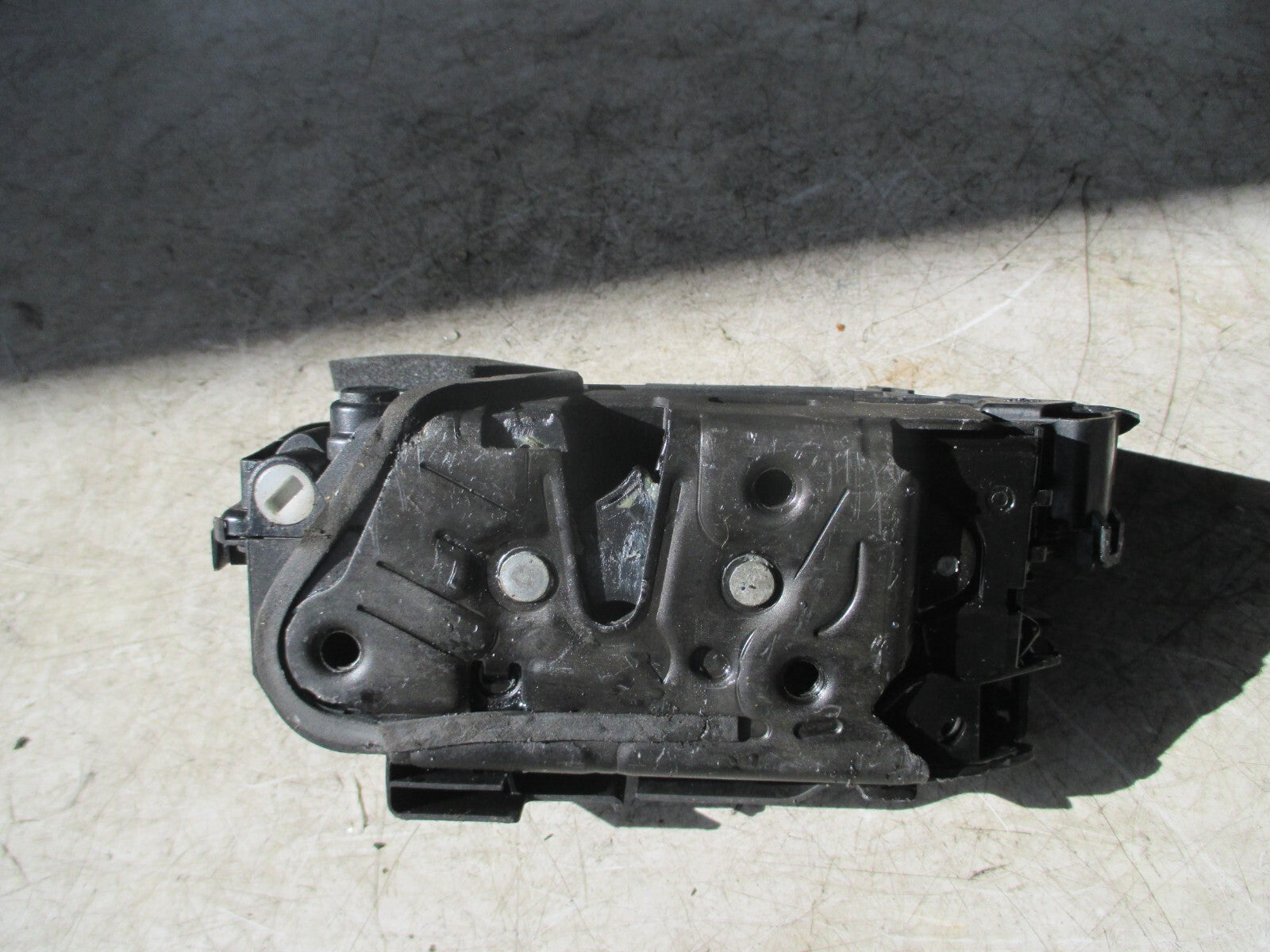 VW VOLKSWAGEN GOLF MK7 2017 NSR PASSENGER SIDE REAR DOOR LOCK 5TA839015K