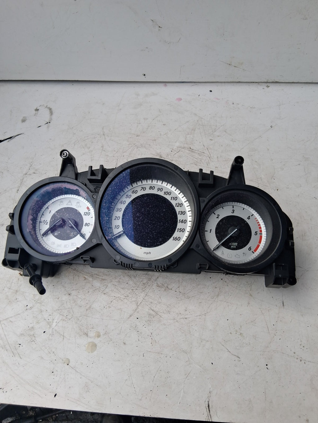 2014 MERCEDES-BENZ C-CLASS W204 INSTRUMENT CLUSTER MPH A2C30473300