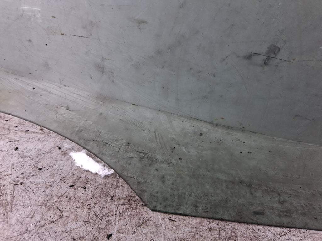 FORD FIESTA MK7 2016 NSR PASSENGER SIDE REAR LEFT WINDOW GLASS 43R000382