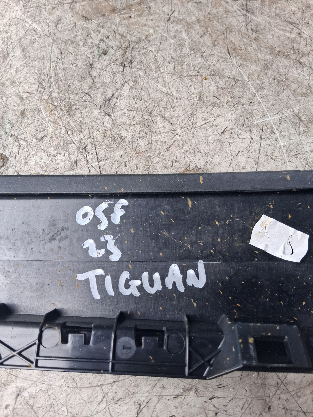 2023 VW VOLKSWAGEN TIGUAN FRONT B PILLAR TRIM 5NA837890