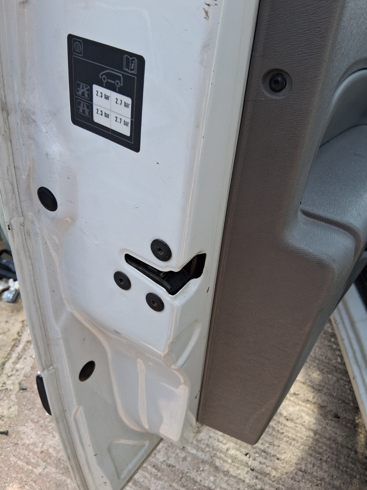 RENAULT KANGOO MK2 2010 NSF PASSENGER SIDE FRONT DOOR LOCK MECHANISM