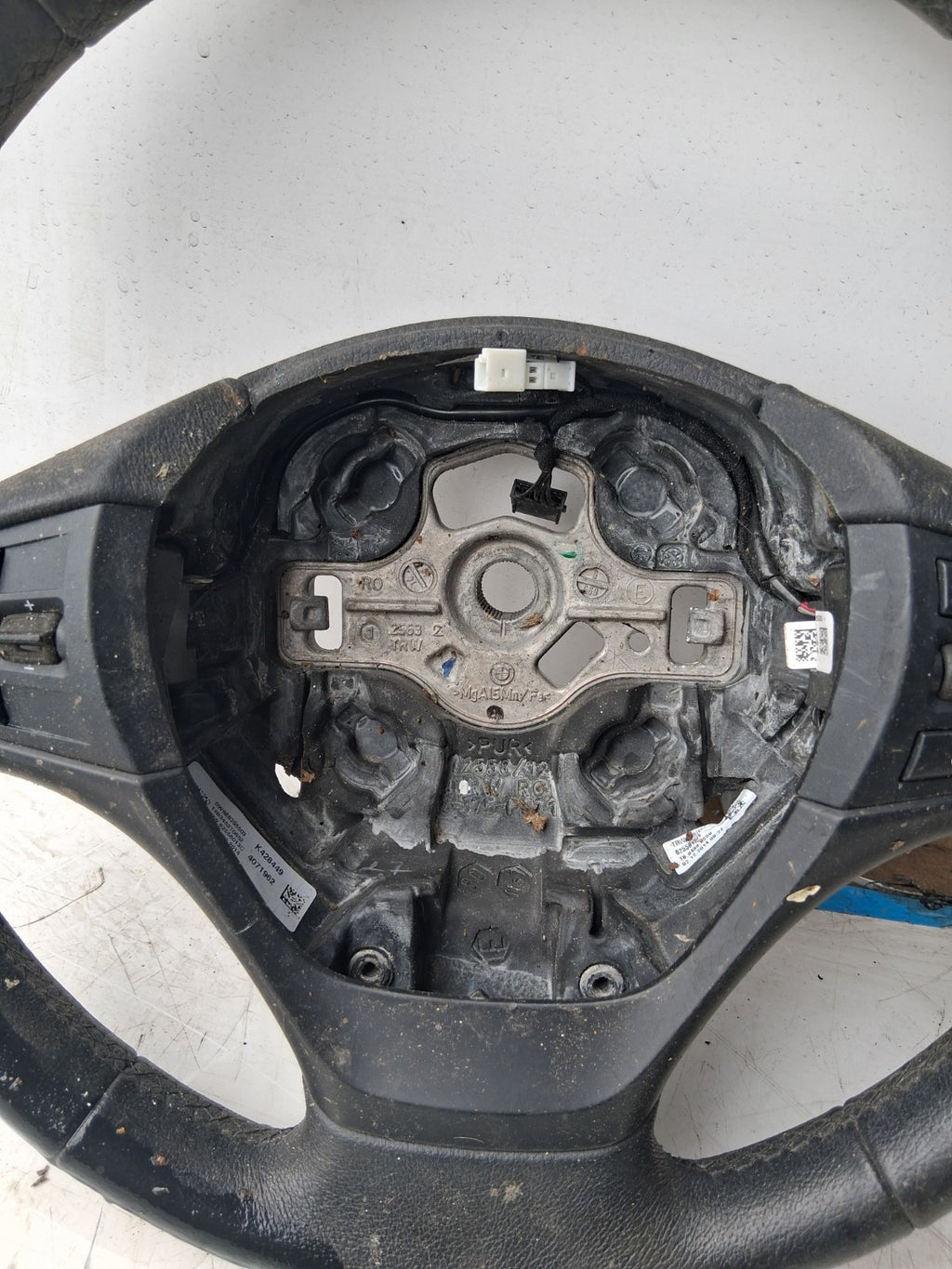 2014 BMW 3 SERIES F30 3 SPOKE MULTIFUNCTION LEATHER STEERING WHEEL