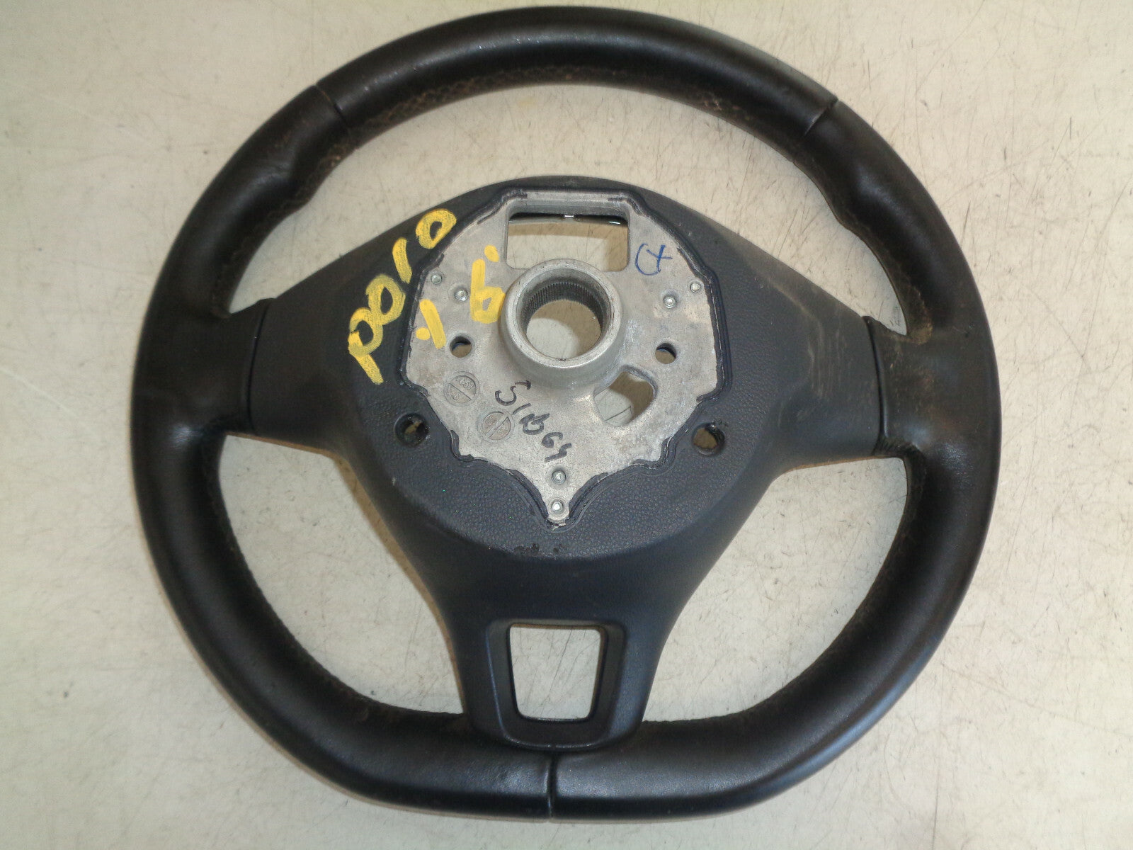 VW VOLKSWAGEN POLO 2016 3 SPOKE MULTIFUNCTION LEATHER STEERING WHEEL 6C0419091F