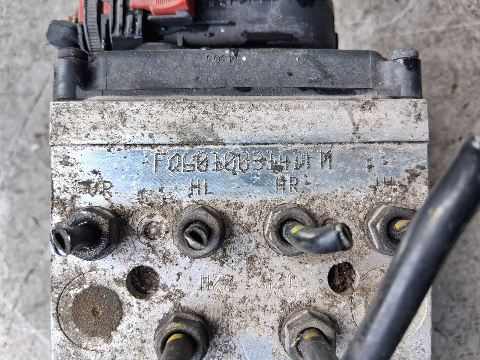 2006 VOLKSWAGEN PASSAT B6 1.9 DIESEL ABS PUMP CONTROL MODULE