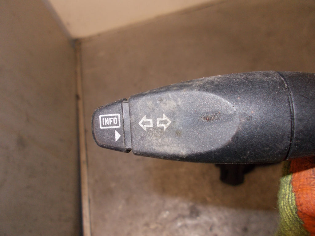 FORD FIESTA 2004 MK5 HEADLIGHT WIPER STALKS 1S7113335BE 1S7T17A553DD
