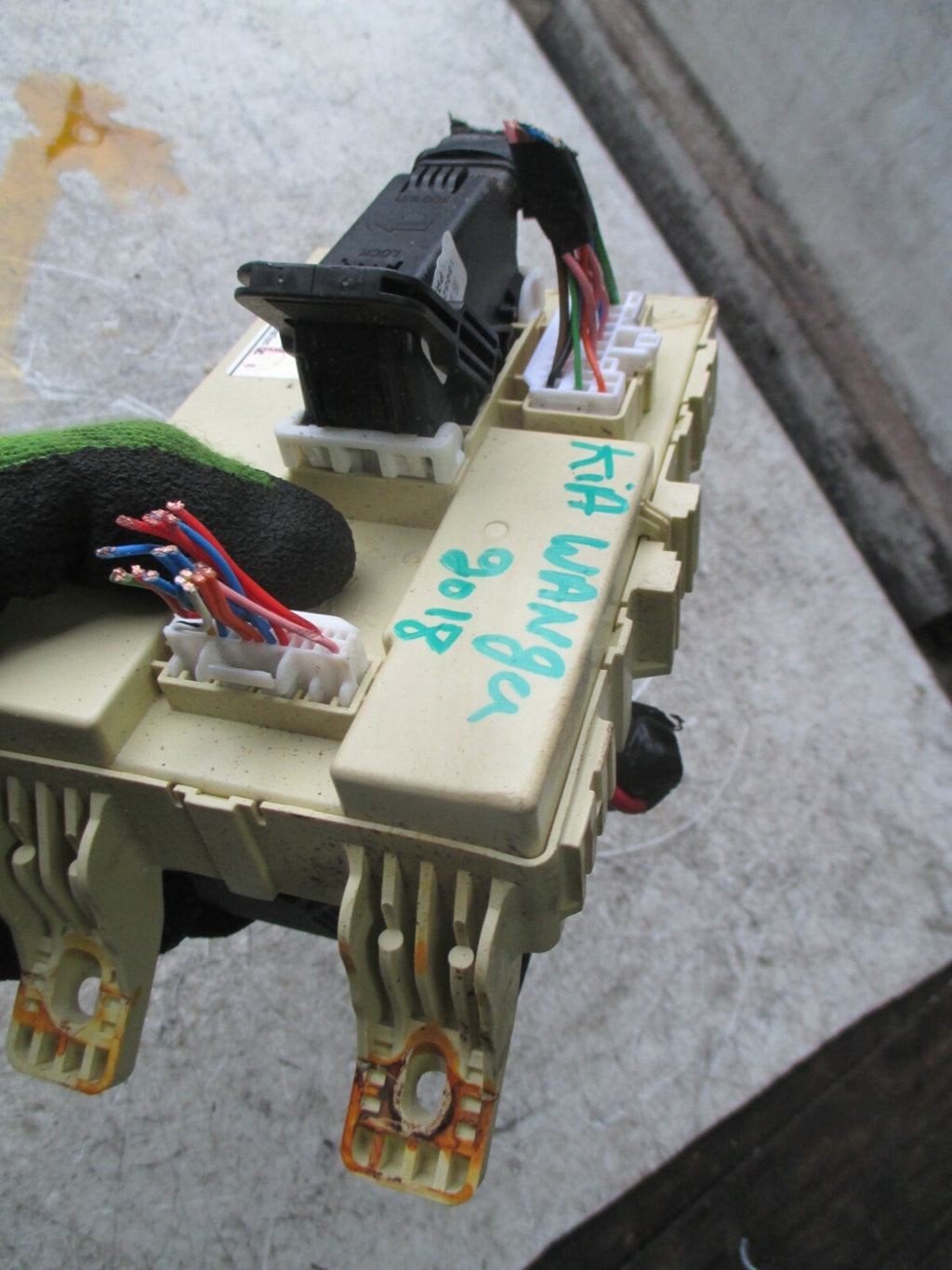 KIA VENGA 2018 1.4 PETROL FUSE BOX MODULE UNIT 919501K543