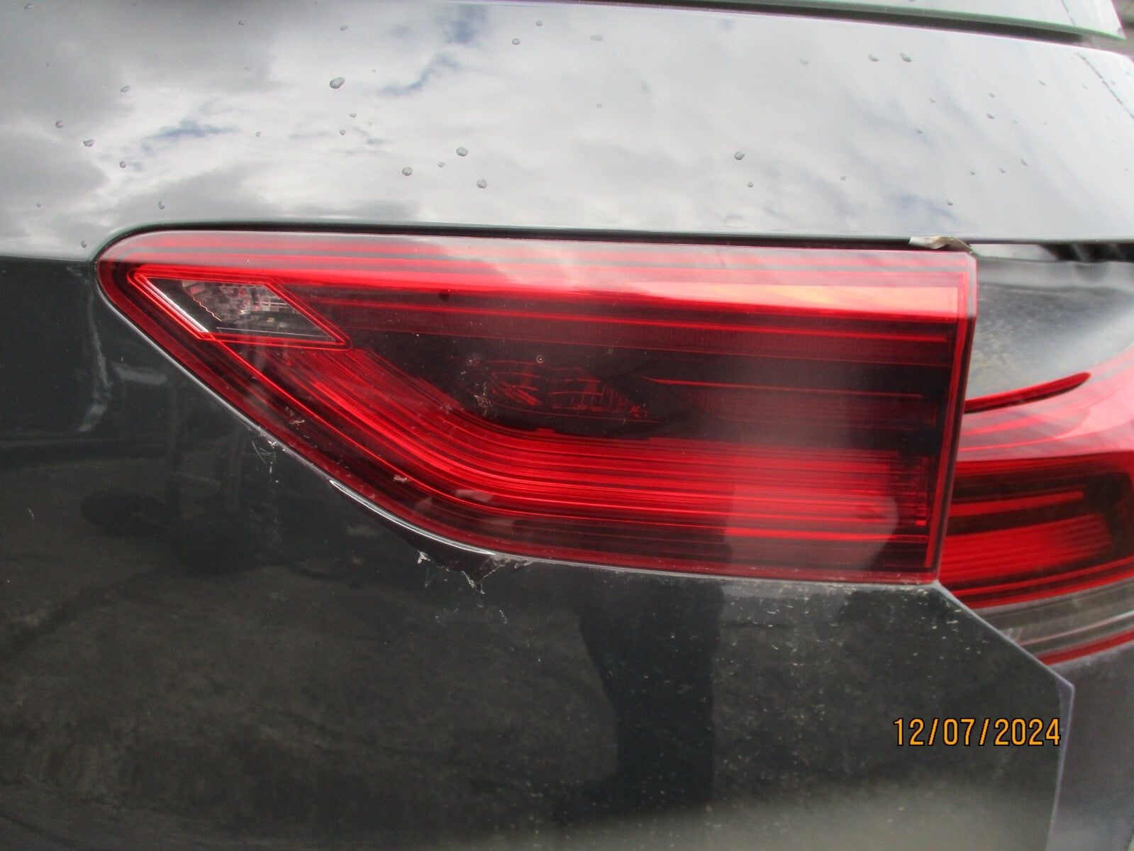 2023 VW VOLKSWAGEN GOLF MK8 HATCH OSR DRIVER SIDE REAR INNER TAIL LIGHT LAMP