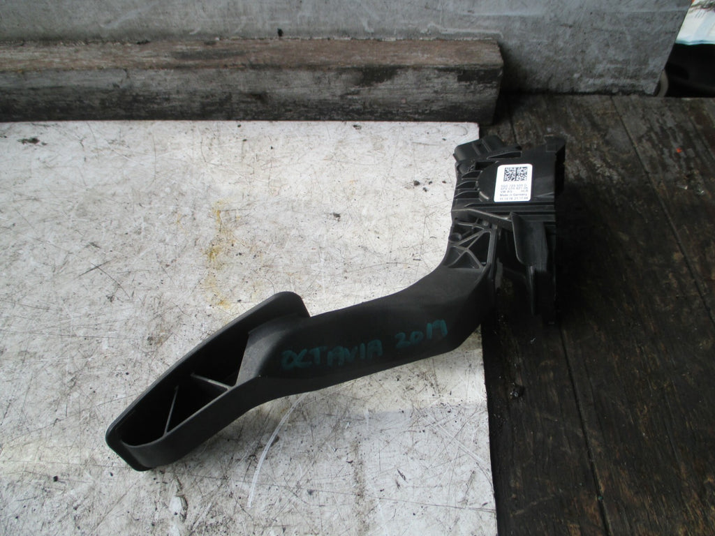 SKODA OCTAVIA 2019 MK3 1.5 PETROL ACCELERATOR PEDAL 5Q2723503D
