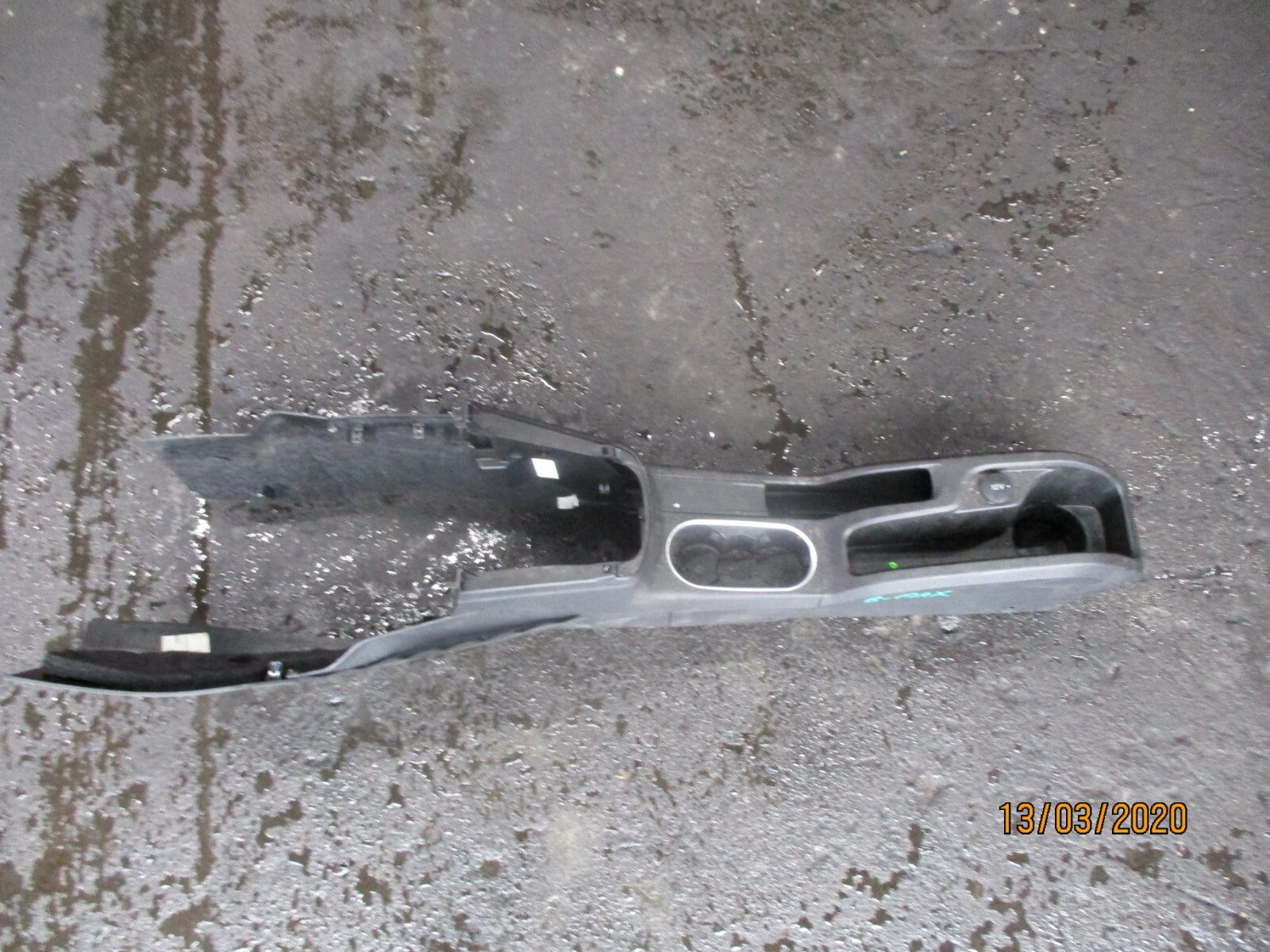 FORD B MAX 2017 INTERIOR CENTRE CONSOLE CUP HOLDERS HANDBRAKE SURROUND TRIM
