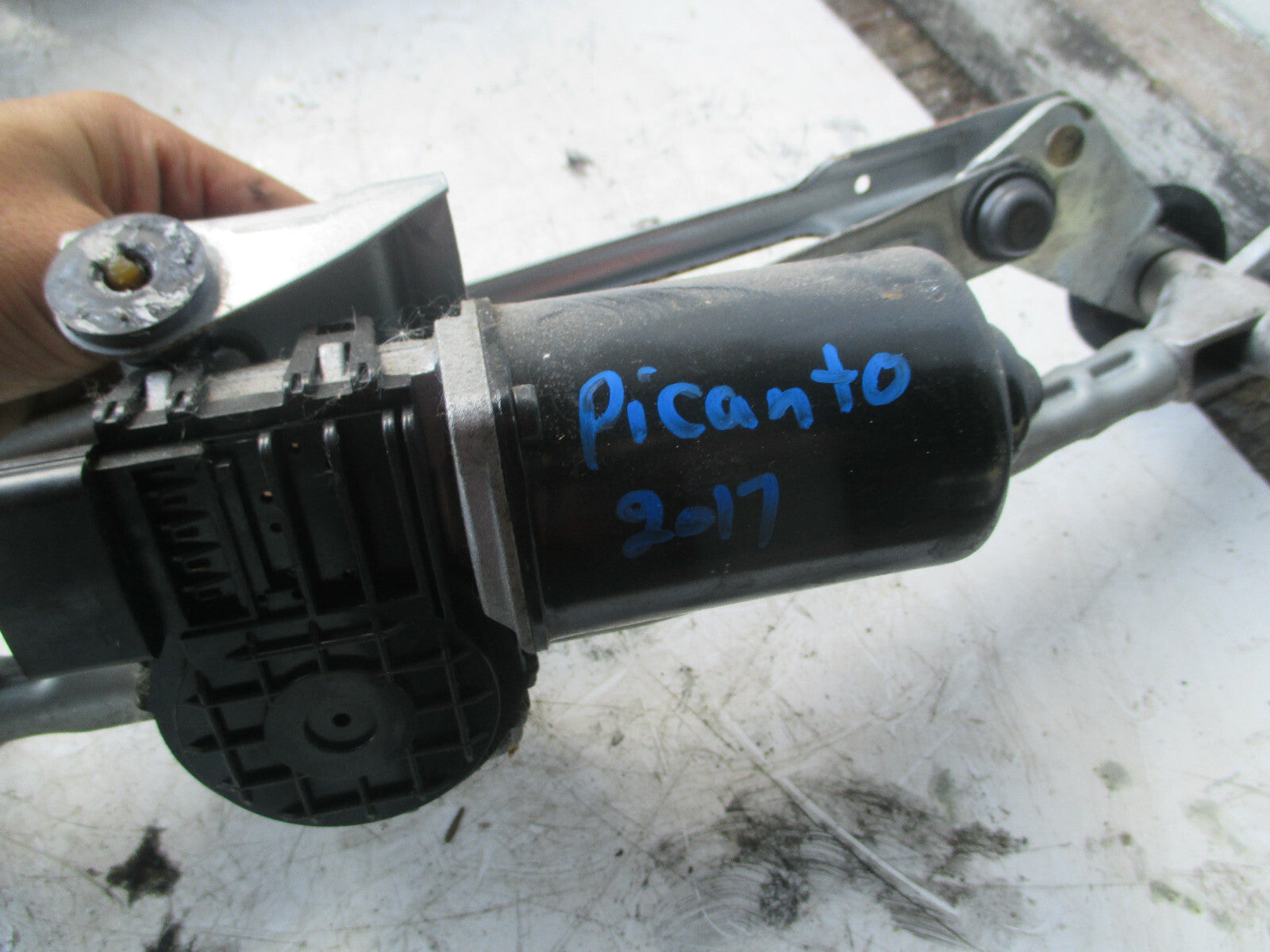 KIA PICANTO 2017 MK2 FRONT WINDSCREEN WIPER MOTOR LINAKGE