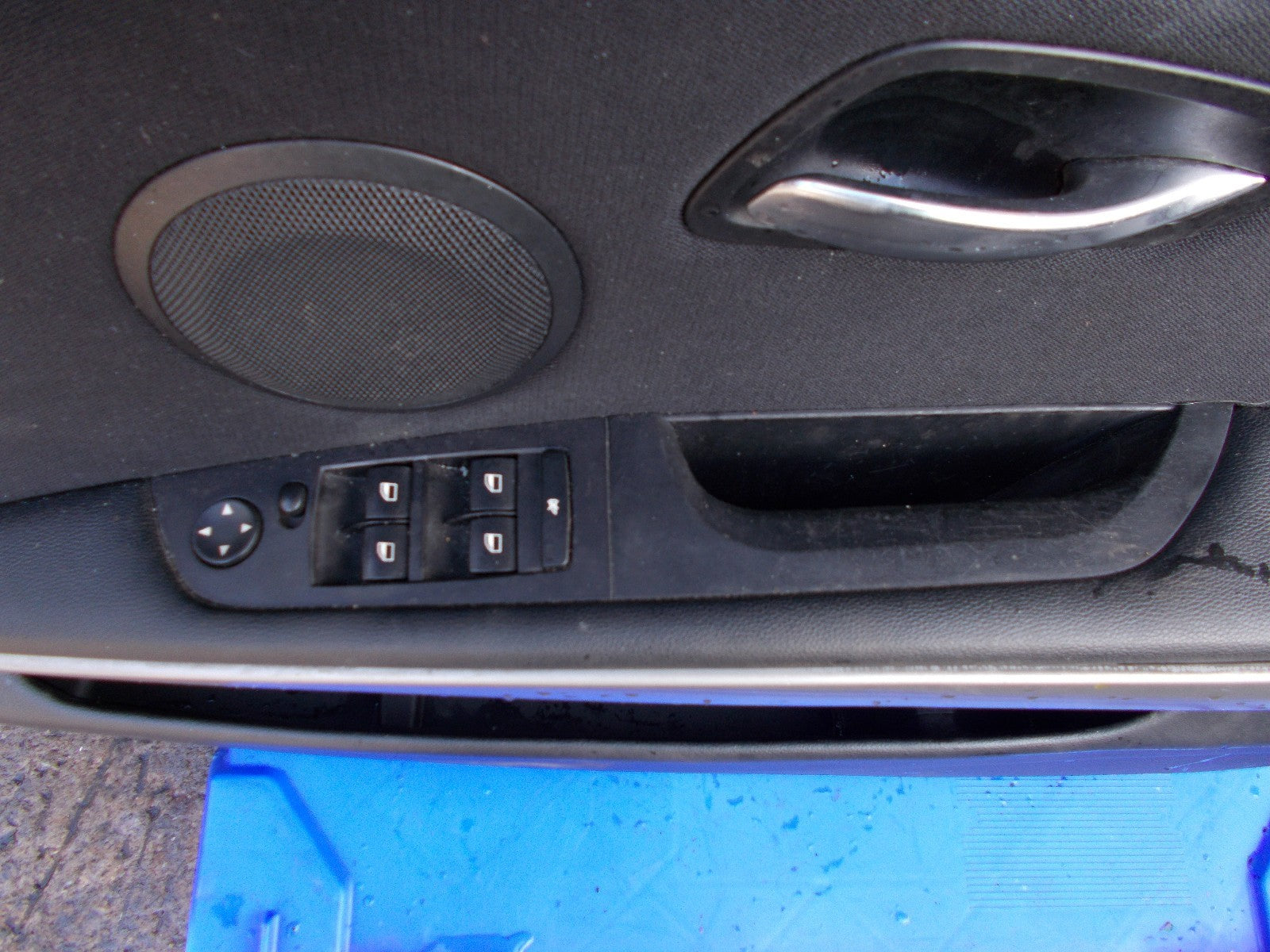 2007 BMW 320D SE E90 OSF DRIVERS SIDE FRONT DOOR CARD 7144559