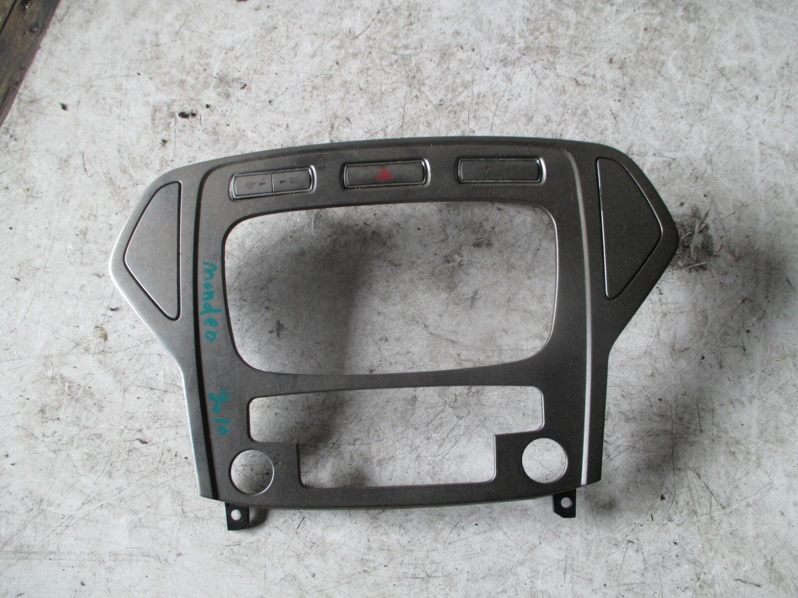 FORD MONDEO 2010 MK3 CENTRE DASH RADIO HEATER SURROUND TRIM 7S7118522