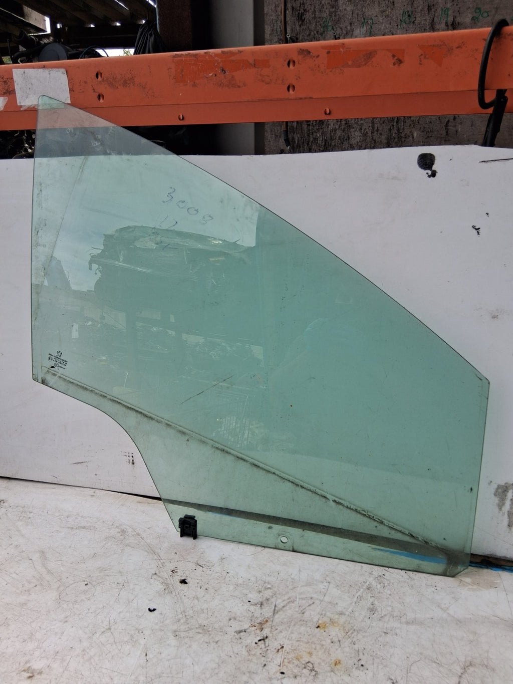2012 PEUGEOT 3008 MK1 OSF DRIVER SIDE FRONT RIGHT WINDOW GLASS