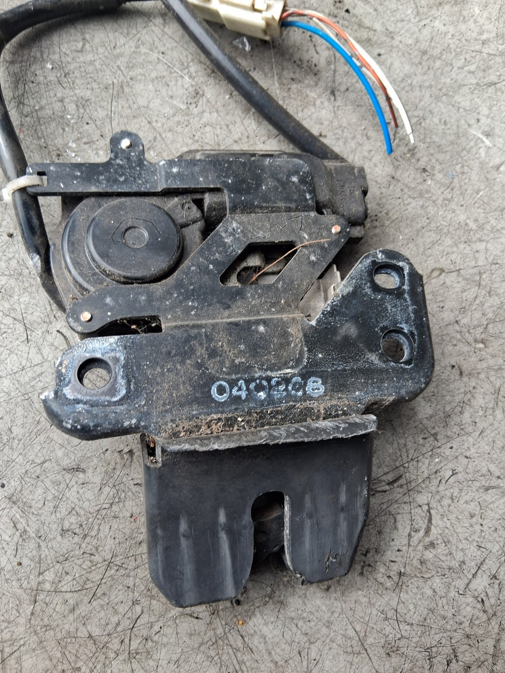 TOYOTA AVENSIS T25 2003 REAR TAILGATE BOOTLID LOCK MECHANISM