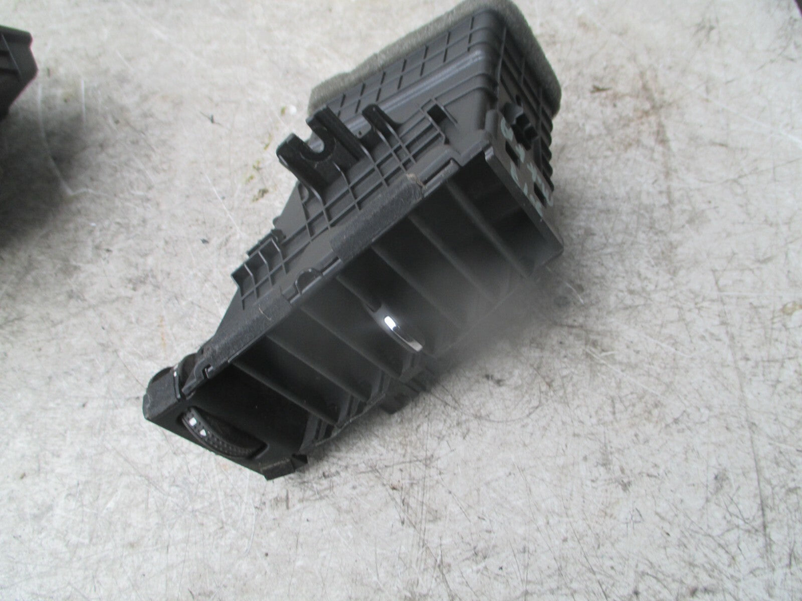 VAUXHALL MOKKA 2018 J13 OSF FRONT DRIVER SIDE DASHBOARD AIR VENT 42514223