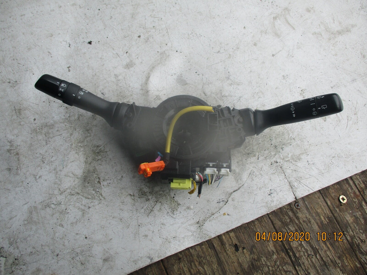 TOYOTA YARIS MK3 XP130 2014 ROTARY COUPLE SQUIB AND STALKS 0D050 75E324
