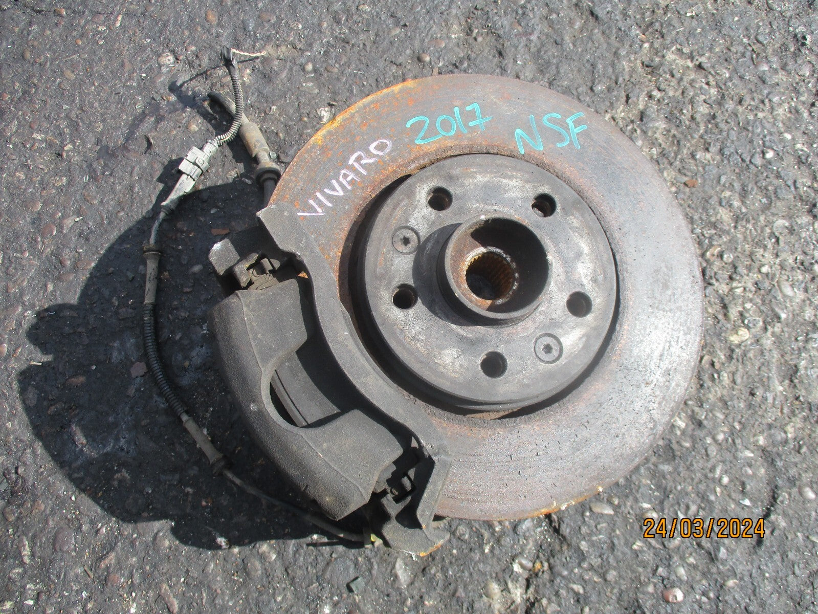 VAUXHALL VIVARO MK2 X82 2017 1.6 DIESEL NSF PASSENGER FRONT WHEEL BEARING HUB