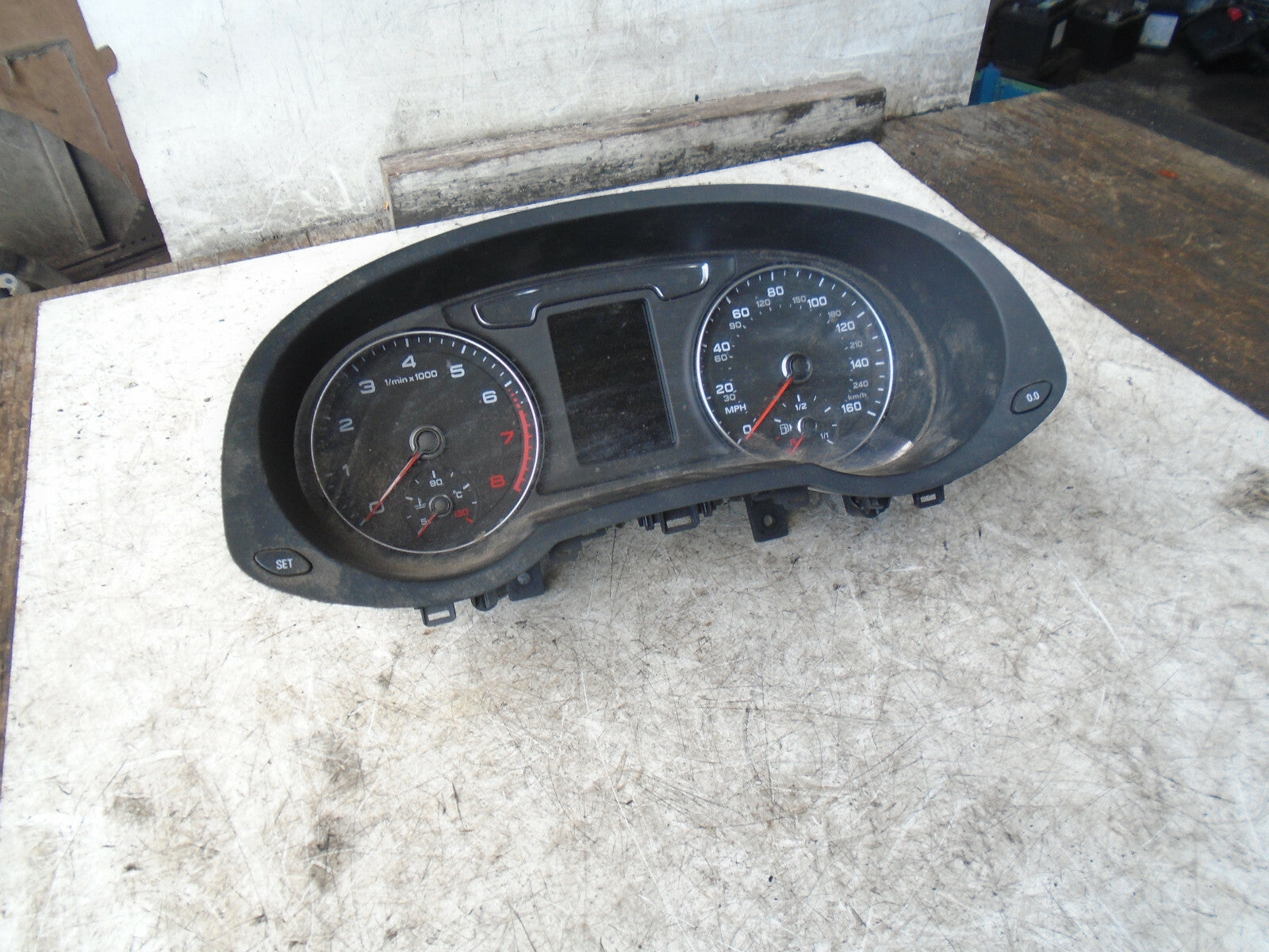 AUDI Q3 2017 1.4 PETROL SPEEDOMETER INSTRUMENT CLUSTER 8U0920980H