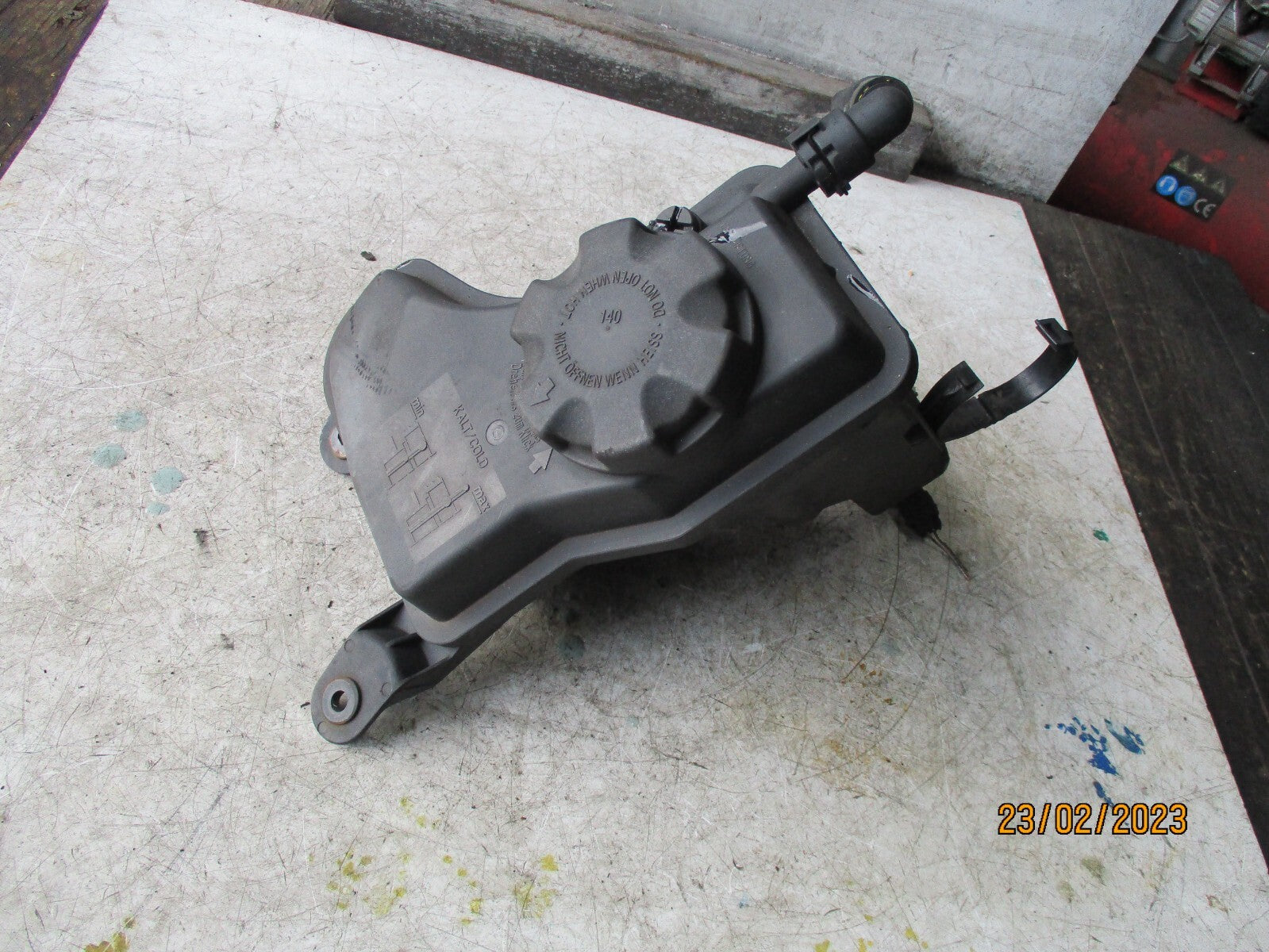 BMW 1 SERIES 2006 COOLANT EXPANSION TANK BOTTLE 7530079