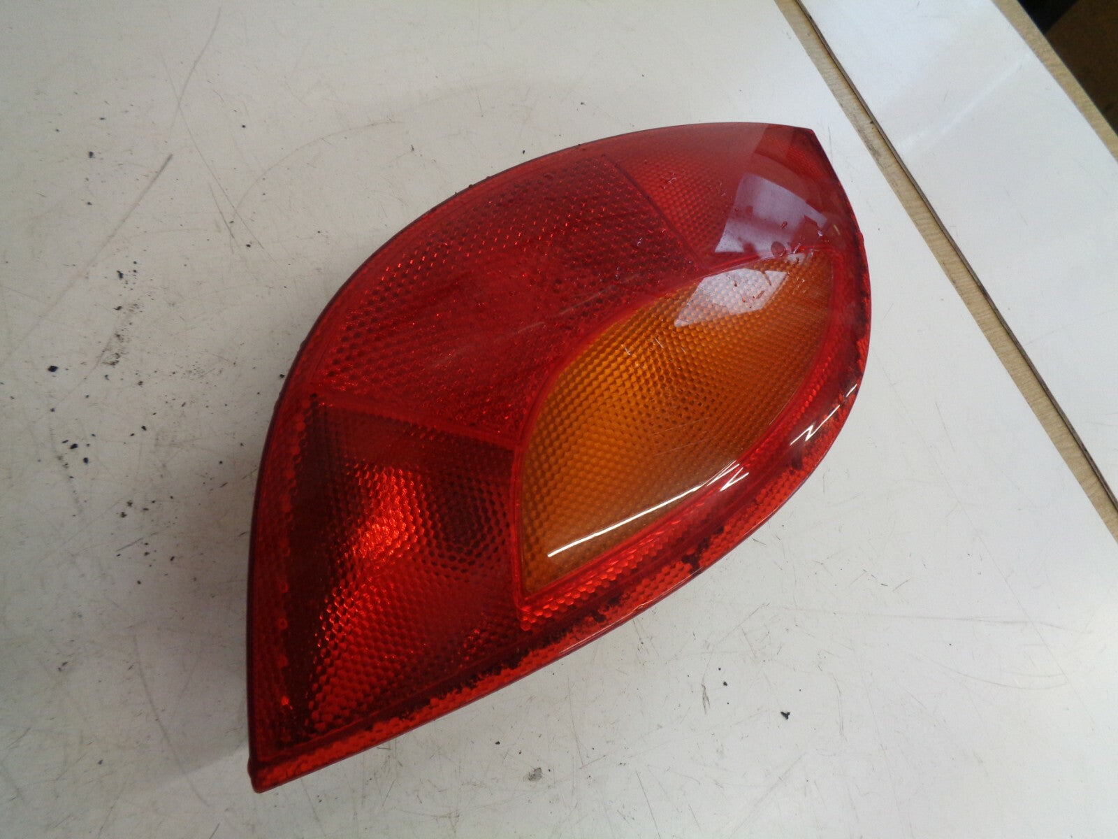 FORD KA MK1 2004 3 DOOR OSR DRIVER SIDE REAR TAIL LIGHT TAILLAMP 97KG13N004AB