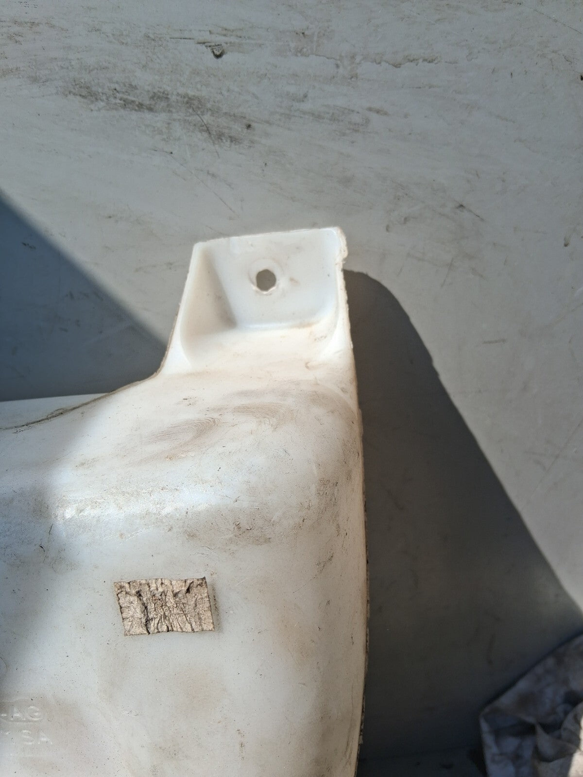 FORD B MAX 2013 WINDSCREEN WASHER BOTTLE RESERVOIR 8A6117B613