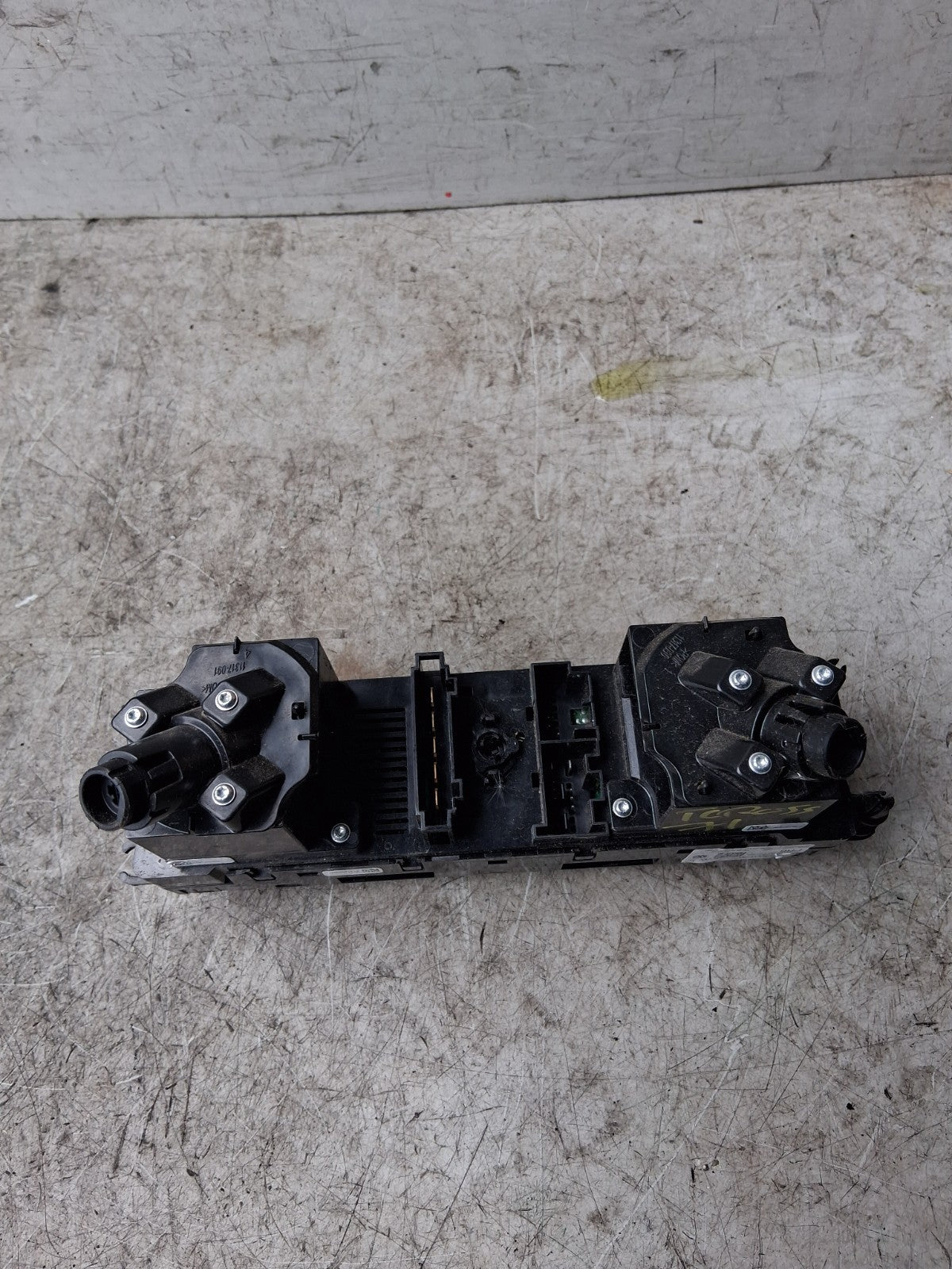 2021 VW VOLKSWAGEN T CROSS HEATER AC CLIMATE CONTROL SWITCH PANEL 2GN820045B