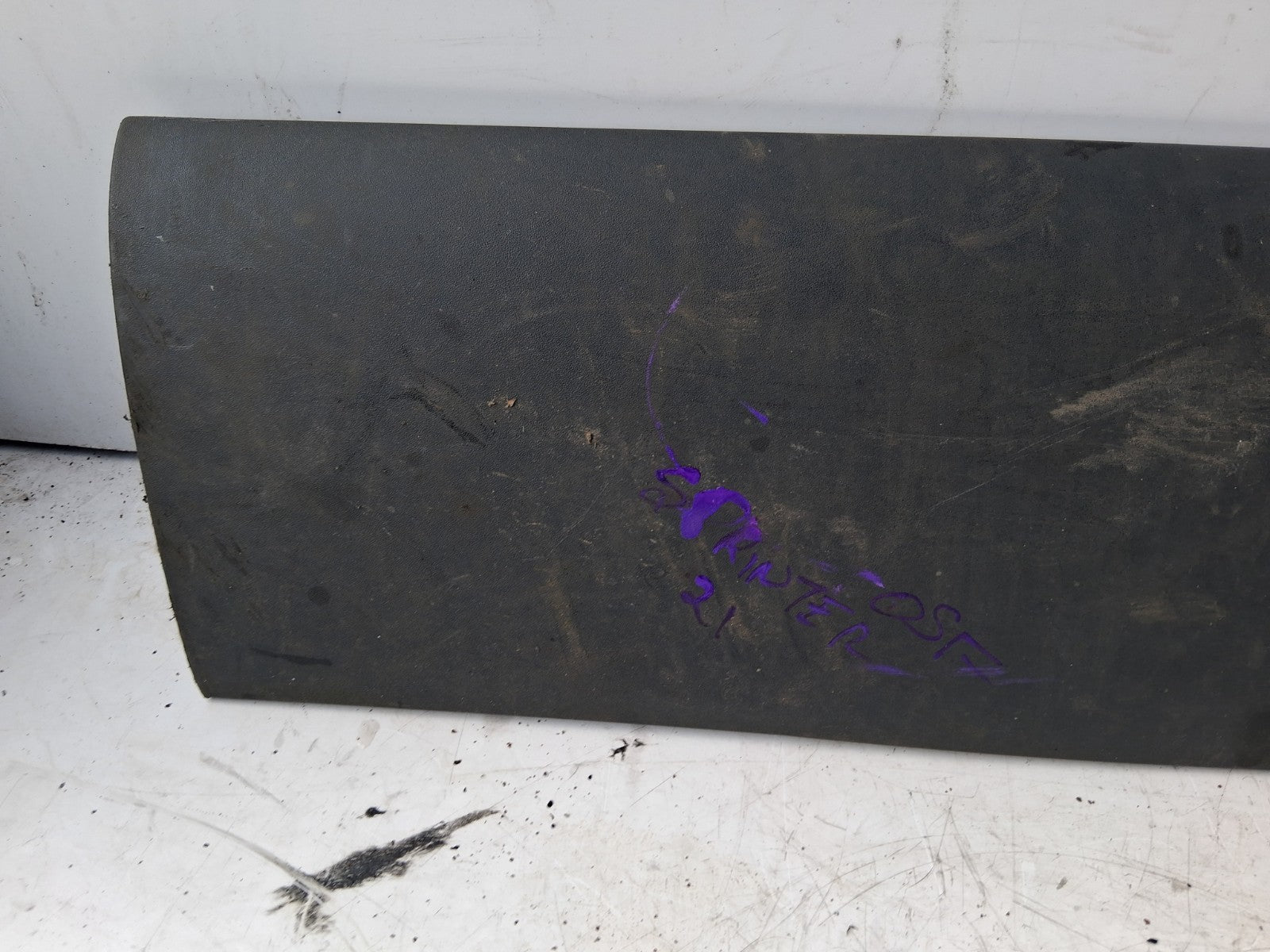 2021 MERCEDES SPRINTER W907 OSF DRIVER SIDE FRONT TRIM MOULDING A9106900300